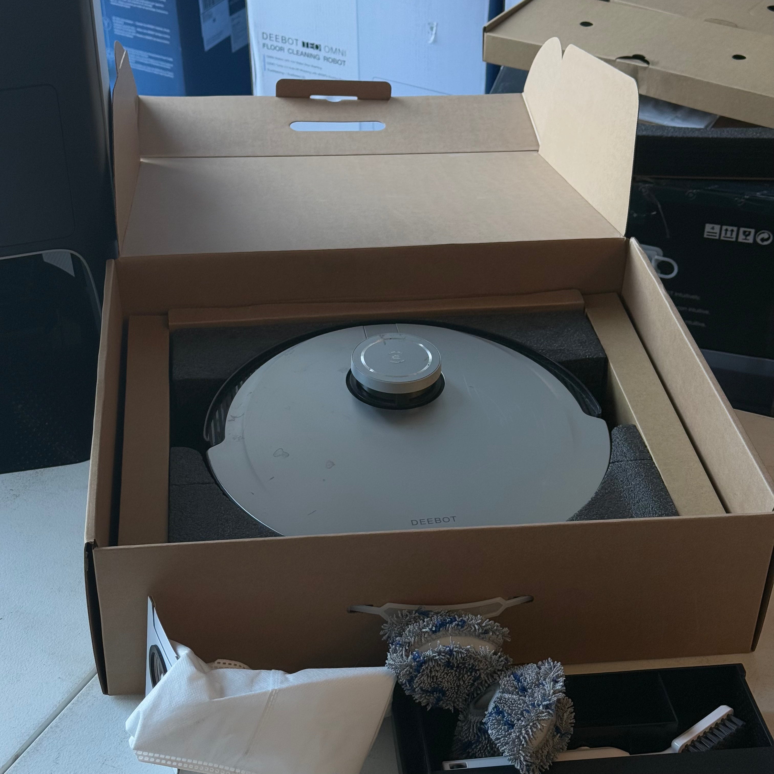 ECOVACS X1 OMNI VACMOP (Used) ECOVACS X1 OMNI VACMOP (Used)